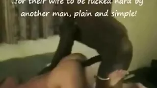 Une rousse bouclée aux seins video sexe black gratuit guillerets donne une tête avant de chevaucher une bite dure sur le dessus