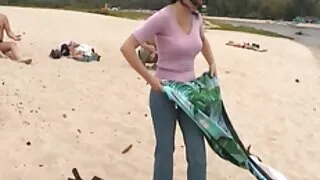 Salope blonde pâle avec des seins affaissés Meadow pornodrome videos aime sucer une bite pour le sperme