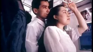 La brune bâclée Asia Devil prend une douche avec video gratuite femme nue son BGF