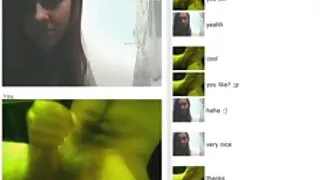 Amy donne son cul vidéo porn gratuit savoureux à frapper
