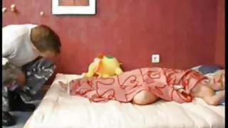 La videos x gays gratuites fille fraîche et chaude Ashley transforme le doigté en fisting hardcore
