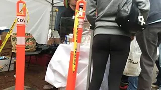 une énorme fille video amateur sexe gratuit d'ébène courbée se fait baiser la CHATTE