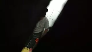 Le gode noir est d'une grande aide sex gratis animal pour la vorace branlette Eve pour atteindre l'orgasme