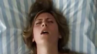 Ce gode côtelé pourrait video sexe amateur francais gratuit être trop gros pour Yuko Mukai