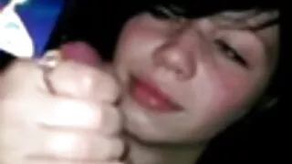 un video amateur pour adulte mec fort baise une prostituée indienne en position de vol après une pipe
