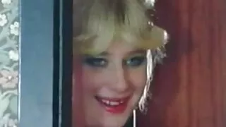 Une fille fouettée en costumes sexe video francais gratuit de cosplay fait tout ce que le pervers pervers désire