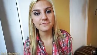 La belle brune bien sex video streaming gratuit roulée Sunny Leone aime se faire chatouiller la chatte