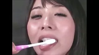 Une salope blonde pitoyable donne du sexe oral à une longue bite video mateur gratuit noire