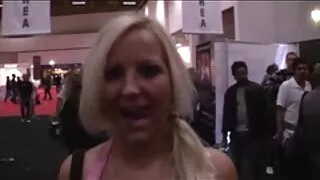 La fille salée YURIKA GOTOU donne un rimjob après une baise de bouche video sex arab gratuit fervente