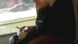 Une brune exotique se branle les pieds et une tête noire ringarde chevauche une bite video porno amateur streaming forte